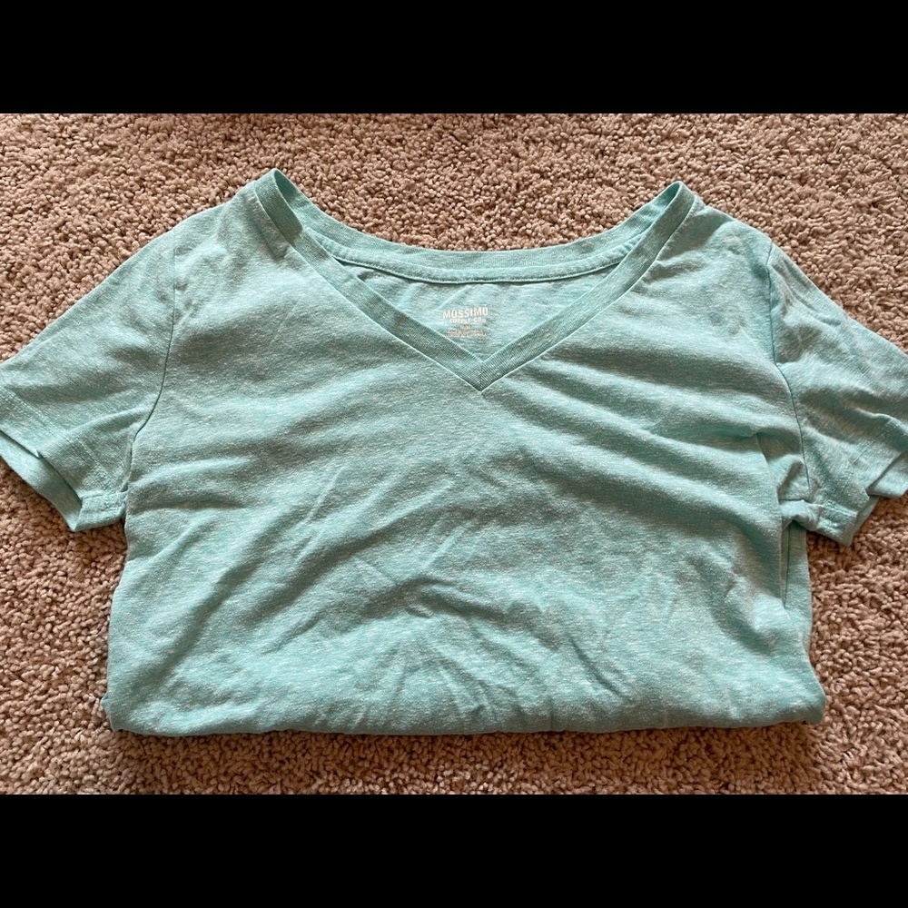 Mossimo t-shirt